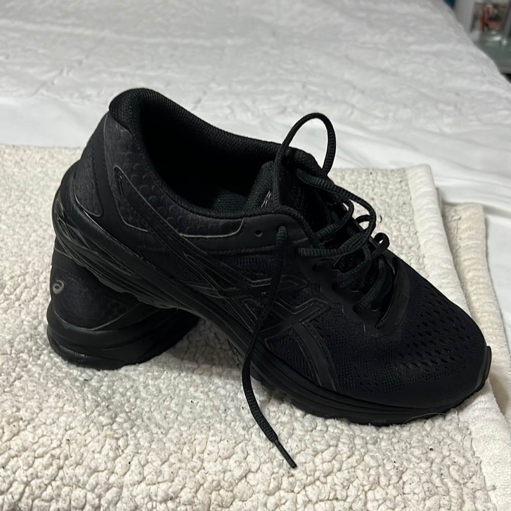 Asics sneakers Sz 9